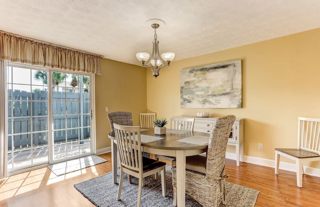 Fernandina Shores Condo with Private Balcony and Access to Pool by RedAwning - Foto 28