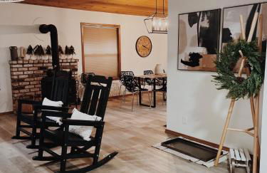 Lovely Home in Pollock Pines with Hot Tub - Foto 17