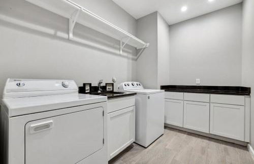 Modern Escape in Cedar Creek - Foto 17