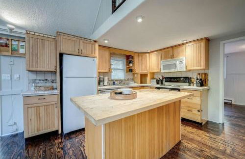 Fire Pit Arcade Games Deck Grill & Pool Access - Foto 13