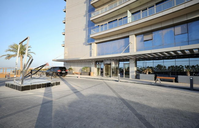 Waterfront 2 Bed Apartment Sleeps 4 With Parking - Photo 10