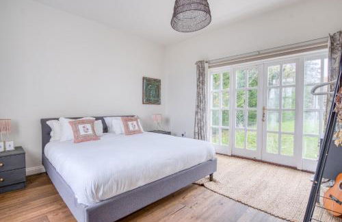 Beautiful Country House with Forest View & Garden - Foto 7