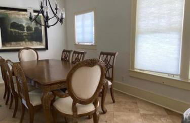 The Gator Manor – 6 Bedrooms Walk to UF / Stadium - Foto 10