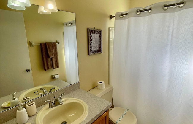 Three Bedroom Apartment #3 -- 5014 LBC -- Vusa Three Bedroom Condo Apartment - Foto 14