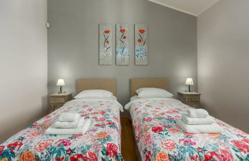 Mediterrane Steinvilla mit beheiztem Privatpool, aromatischen Mittelmeerpflanzen - Foto 21