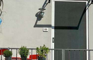 Altrove, lontano quanto basta - Foto 24