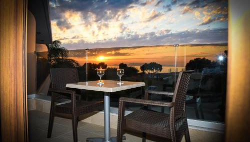 Seaside Luxury Apartments Kremasti - Foto 2