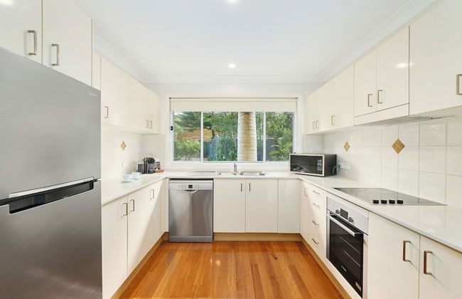 Flynns on Surf Beach Villas - Photo 9