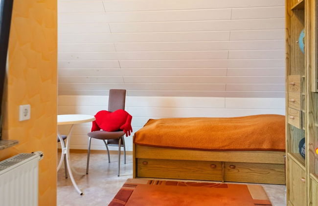 Garden View Apartment in Erzgebirge near Forest - Foto 3