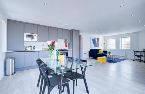 Hybrid Resi - Uxbridge, On-site car or van parking, near London Heathrow Airport - Photo 94