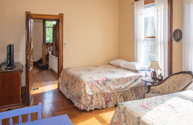 Serendipity Resort & Suites - Photo 5