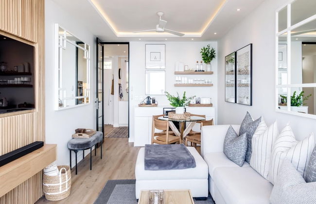 Magical Apartment w Uninterrupted Ocean Views Mouille Views - Photo 14