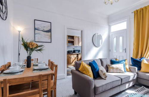 5BR House, Sleeps 10 guests - Free Parking - Business & Contractor Stays - Foto 31