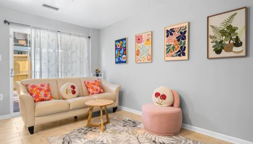 Parkside Alexandria Townhome - 3br free parking - Foto 1