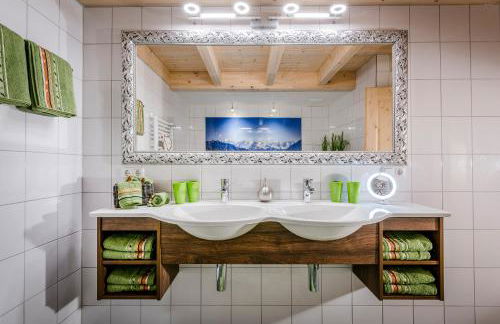 Edlmann-Hof - Photo 2