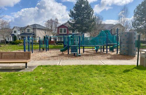 Spacious Kent Home Near SeaTac Airport with Patio - Foto 33