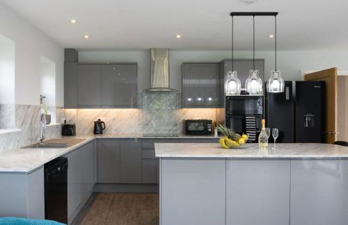 Field View- Amazing 5 bed, Great for contractors and families - Foto 17