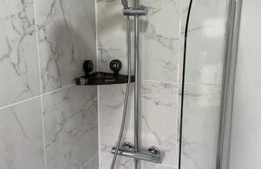 2 Bedroom Home Near Tube Station Easy London Access Peeams Abode - Foto 6