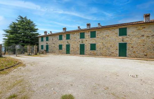 Awesome Apartment In Loiano With Wifi - Foto 1