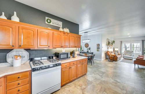 Shipshewana Guest House with Fire Pit! - Foto 5