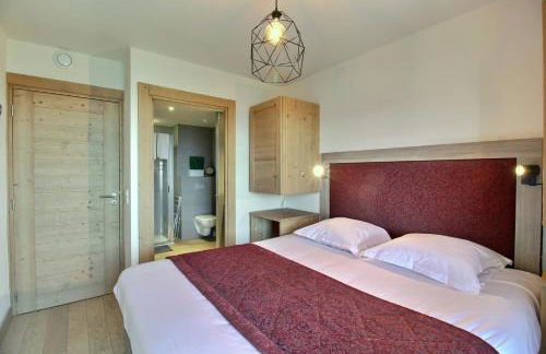 ARC 1600, LE RIDGE, Appartement 07 personnes Vue Montagne - ski aux pieds - Sauna, Hammam, Piscine, Salle de salle de sport-fitness - Foto 12