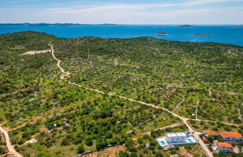 Villa Kurnatari - Photo 27