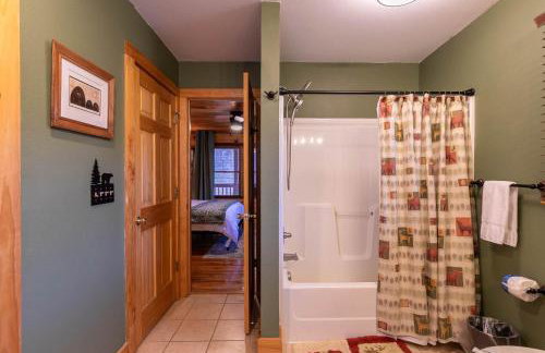 Riverbend Retreat - Photo 21