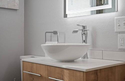 PFR Suites - Highland, 3BR 2BA Shadyside Condo, 2 Decks and Off-Street Parking - Foto 9