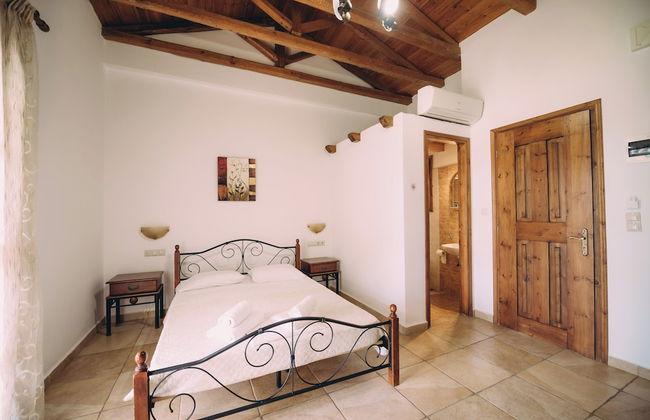 Trikalioti's Lush Estate Apt Arethousa - Photo 4