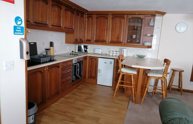 Impeccable 2-bed Flat in Wick - Photo 15
