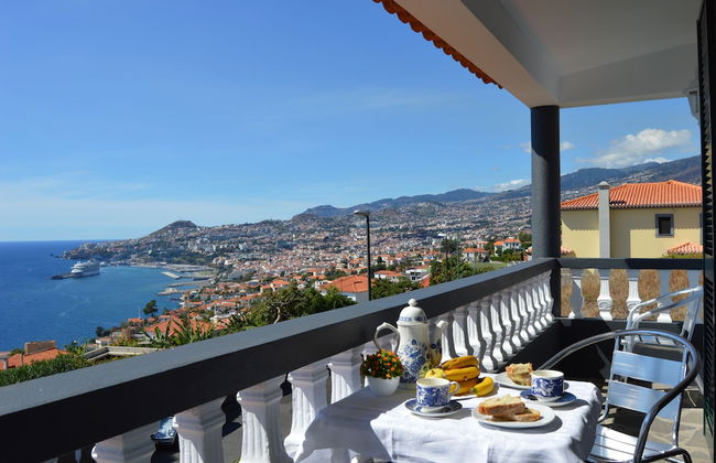 Top Floor With three Balconies - Foto 1