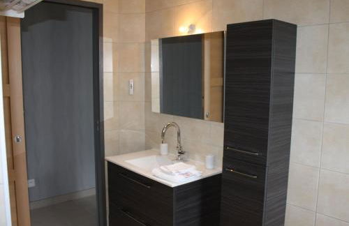 Gîte moderne avec accès indépendant, proche centre-ville et Thermes, terrasse et équipements inclus - FR-1-589-57 - Photo 12