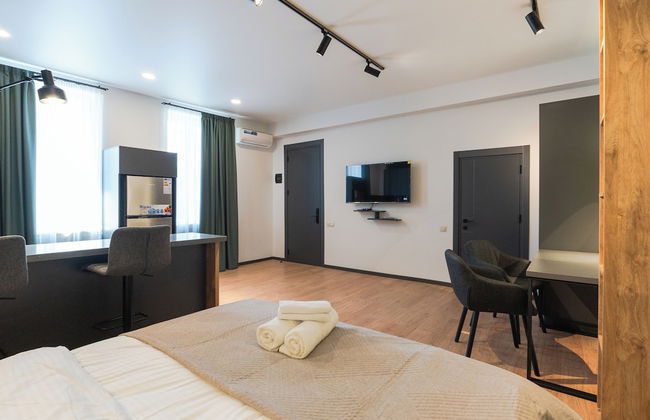 Stones Throw Apartments - Photo 10