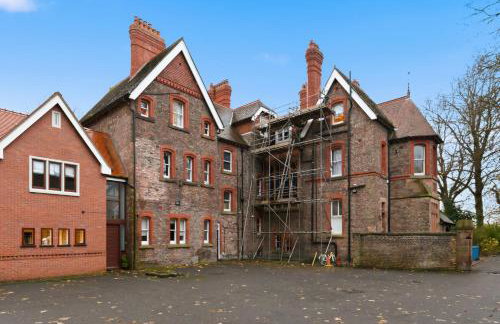 Luxe Victorian Spacious Home Sefton Park with Parking - Foto 38
