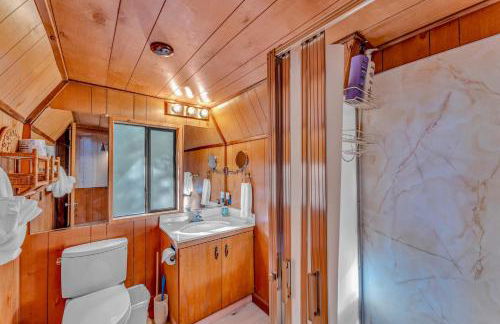 3BR Tahoe Cabin in the Trees with Hot Tub - Foto 22