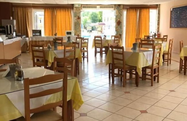 Village Inn Studios & Family Apartments - Foto 38