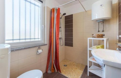 Stunning Apartment In Trget - Foto 29