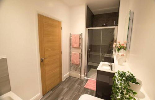 New stylish 4 bed house moments from Clacton beach - Foto 14