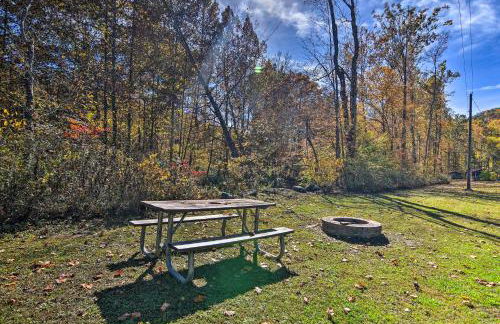 Parsons Cabin with Fire Pit and River Access! - Foto 21