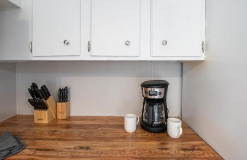 New! 2 Homes-Firepit, Hot Tub, Huge Yard and Dock - Foto 13