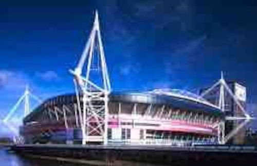 The Little Lodge - seaside town of Penarth nr Cardiff - Photo 13