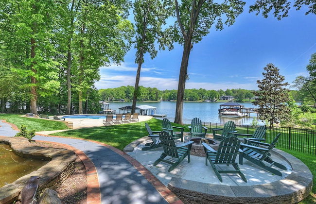 Lucky's Lake House by Avantstay Private Lake Bar - Foto 8