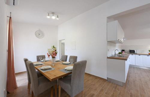 Apartman Magas with private pool - Photo 12