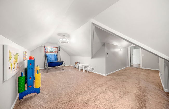 Beautiful Large Newly Renovated 5 Bedroom House - Foto 79