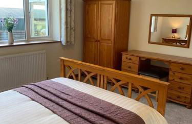 Bungalow in Pillaton - Photo 5