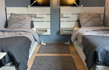 Architect-Apartments 80qm 3 Schlafzimmer, integrierter Küche und Bad, 2min von A8, Garten mit Sitzgruppe, ruhig und modern - Foto 22