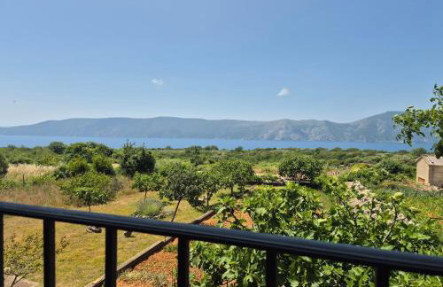 Cozy cottage with seaview and parking ideal for small family - Photo 2