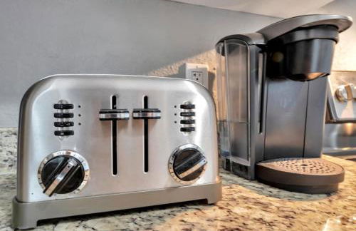 The Green Door in Ybor - Foto 39