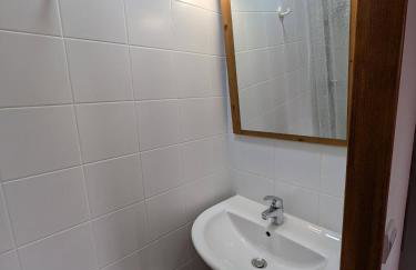 Appartement 4 pièces pour 6-8 personnes, 2 chambres, 1 cabine, 2 canapés-lit double dans le salon, au pied des pistes et piscine l'été, wifi fibre - Foto 5