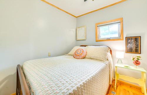 Enchanted Lake Huron Cottage with Beach Access! - Foto 12